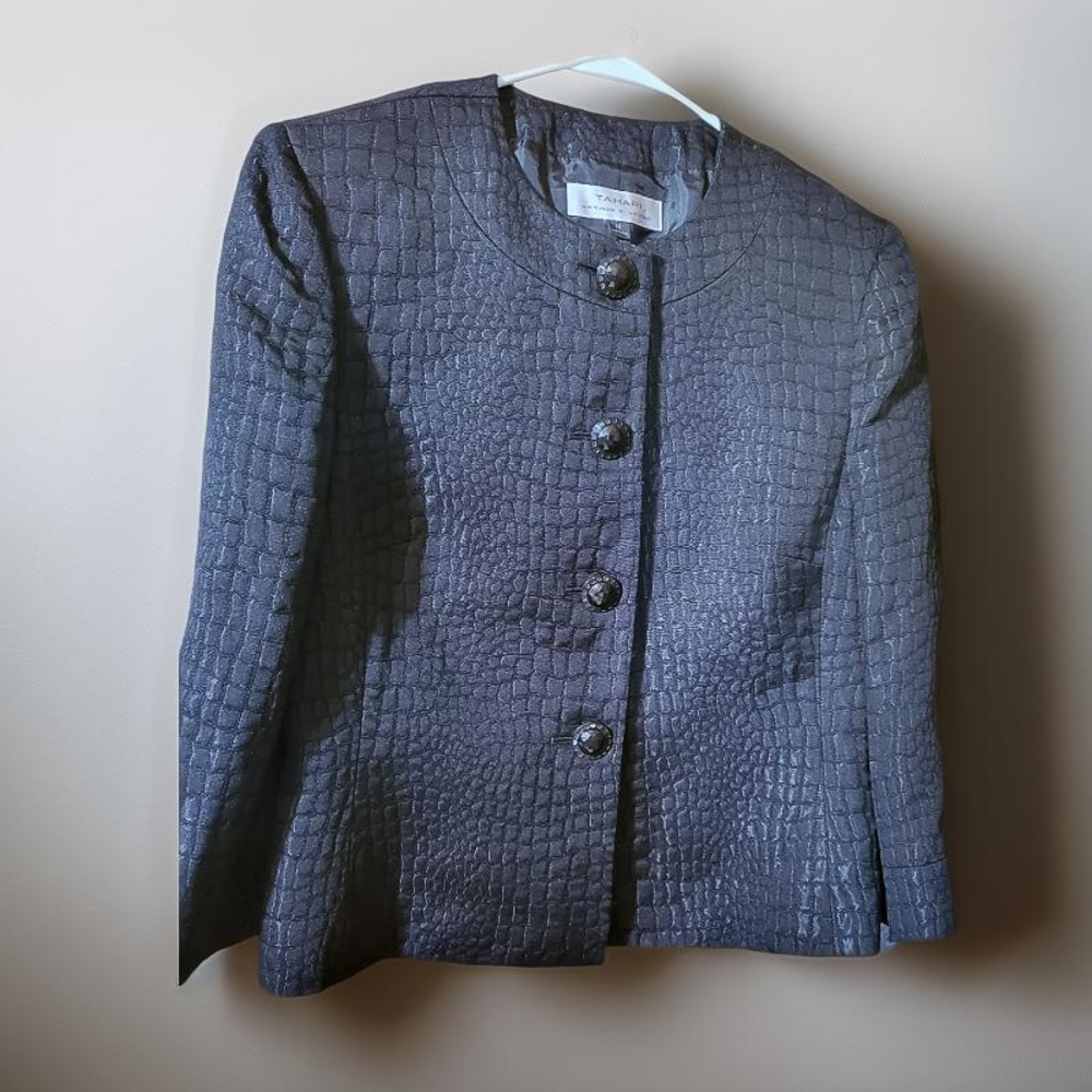 Elegant Gray Textured Women's Jacket